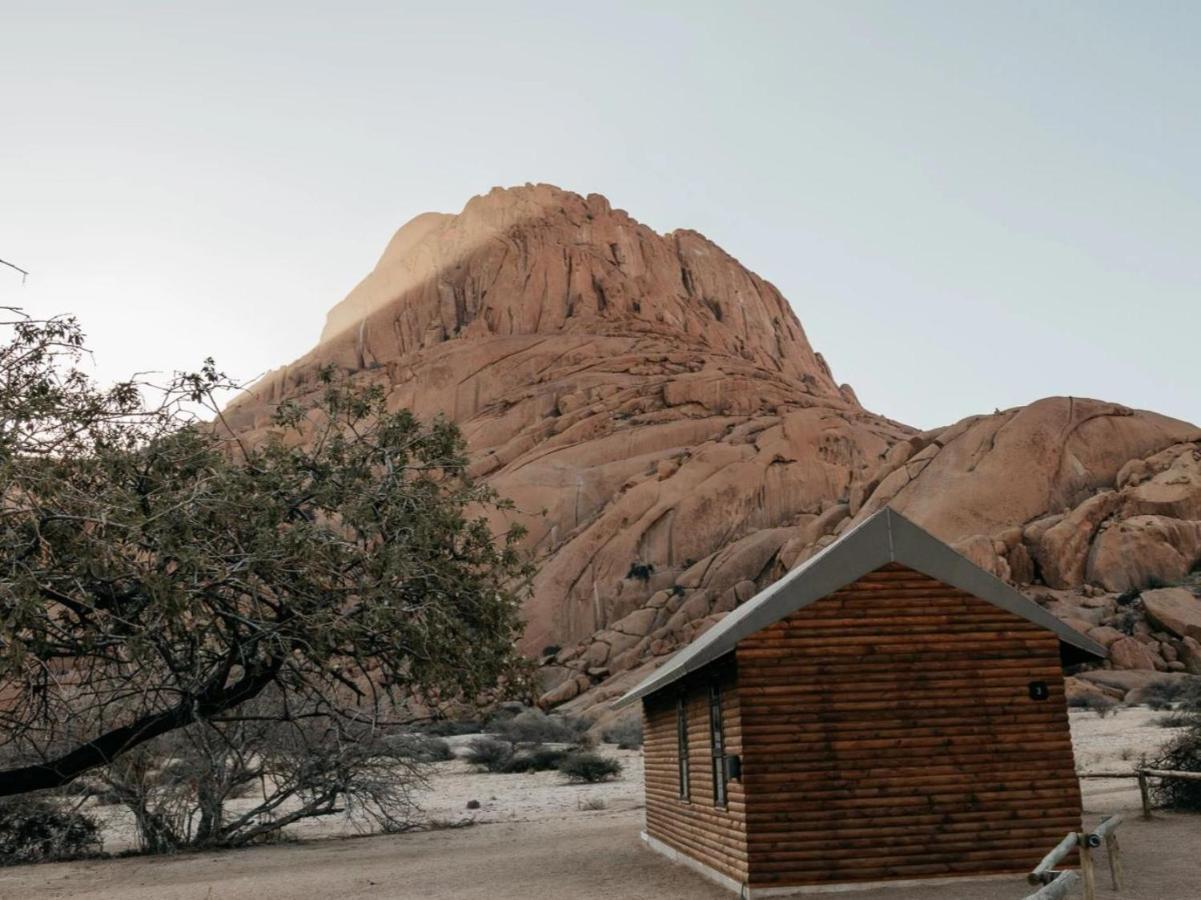 Spitzkoppe Cabin Camp Usakos Buitenkant foto