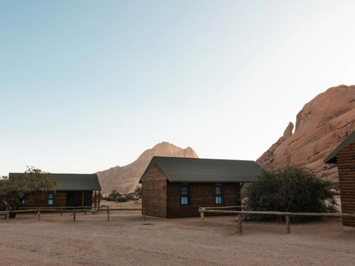 Spitzkoppe Cabin Camp Usakos Buitenkant foto